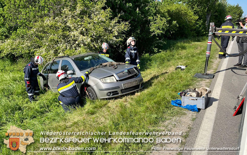 20240430 Verkehrsunfall auf der LB60 zwischen Unterwaltersdorf und Reisenberg Foto: Freiwillige Feuerwehr Unterwaltersdorf 20240430 Verkehrsunfall auf der LB60 zwischen Unterwaltersdorf und Reisenberg Foto: Freiwillige Feuerwehr Unterwaltersdorf