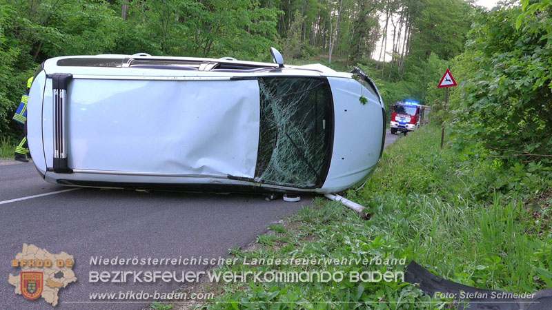 20240430 Alarmierte Personenrettung auf der L4010 zwischen Pfaffstätten und Gaaden Foto: Stefan Schneider BFKDO BADEN 20240430 Alarmierte Personenrettung auf der L4010 zwischen Pfaffstätten und Gaaden Foto: Stefan Schneider BFKDO BADEN