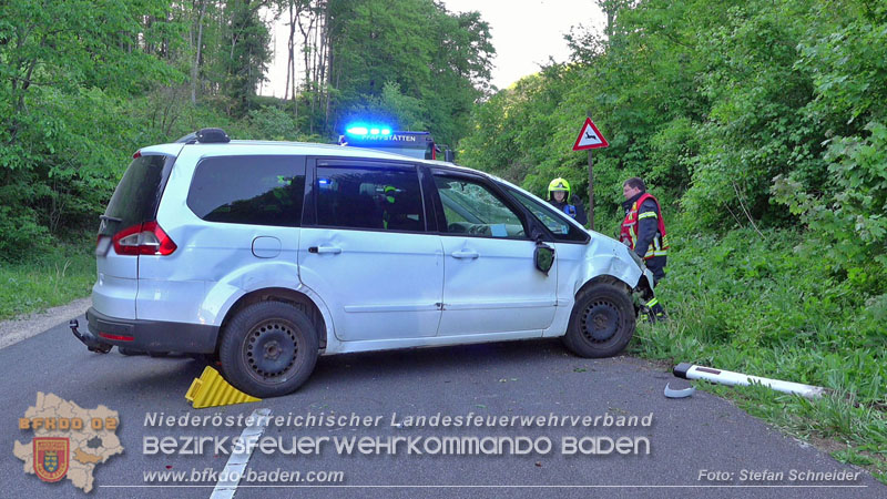 20240430 Alarmierte Personenrettung auf der L4010 zwischen Pfaffstätten und Gaaden Foto: Stefan Schneider BFKDO BADEN 20240430 Alarmierte Personenrettung auf der L4010 zwischen Pfaffstätten und Gaaden Foto: Stefan Schneider BFKDO BADEN