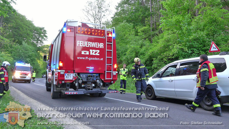 20240430 Alarmierte Personenrettung auf der L4010 zwischen Pfaffstätten und Gaaden Foto: Stefan Schneider BFKDO BADEN 20240430 Alarmierte Personenrettung auf der L4010 zwischen Pfaffstätten und Gaaden Foto: Stefan Schneider BFKDO BADEN