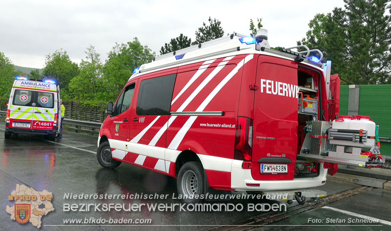 20240503_Alarmierte Menschenrettung nach LKW-Unfall auf A21 zwischen Mayerling und Heiligenkreuz Foto: Stefan Schneider BFKDO BADEN 20240503_Alarmierte Menschenrettung nach LKW-Unfall auf A21 zwischen Mayerling und Heiligenkreuz Foto: Stefan Schneider BFKDO BADEN