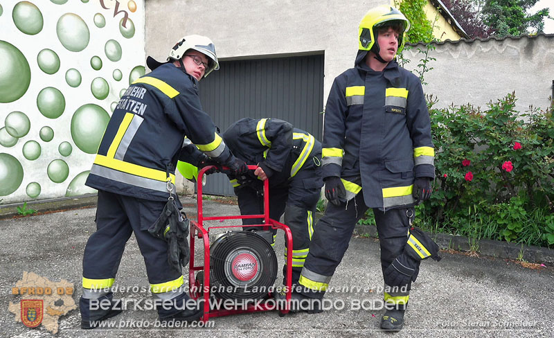 20240503_Überhitzter Ofen sorgt für Feuerwehreinsatz in Pfaffstätten Foto: Stefan Schneider BFKDO BADEN 20240503_Überhitzter Ofen sorgt für Feuerwehreinsatz in Pfaffstätten Foto: Stefan Schneider BFKDO BADEN
