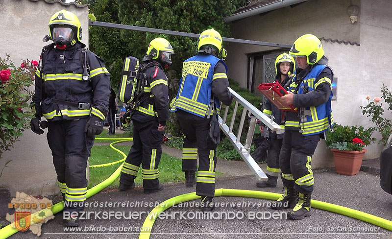 20240503_Überhitzter Ofen sorgt für Feuerwehreinsatz in Pfaffstätten Foto: Stefan Schneider BFKDO BADEN 20240503_Überhitzter Ofen sorgt für Feuerwehreinsatz in Pfaffstätten Foto: Stefan Schneider BFKDO BADEN