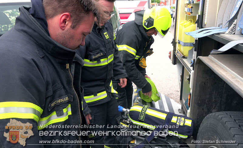 20240503_Überhitzter Ofen sorgt für Feuerwehreinsatz in Pfaffstätten Foto: Stefan Schneider BFKDO BADEN 20240503_Überhitzter Ofen sorgt für Feuerwehreinsatz in Pfaffstätten Foto: Stefan Schneider BFKDO BADEN