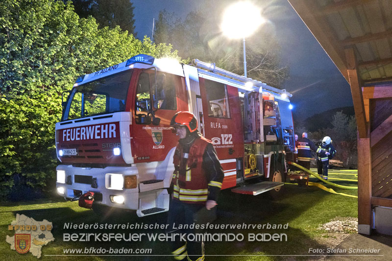 20240512_Vollbrand einer Gartenhütte in Alland Foto: Stefan Schneider BFKDO BADEN 20240512_Vollbrand einer Gartenhütte in Alland Foto: Stefan Schneider BFKDO BADEN