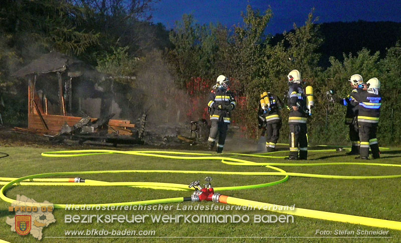 20240512_Vollbrand einer Gartenhütte in Alland Foto: Stefan Schneider BFKDO BADEN 20240512_Vollbrand einer Gartenhütte in Alland Foto: Stefan Schneider BFKDO BADEN