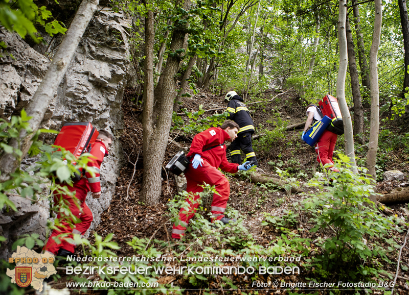 20240512 Feuerwehr unterstützt bei Kletterunfall in Neuhaus/Peilstein  Foto: © Brigitte Fischer, Fotostudio B&G