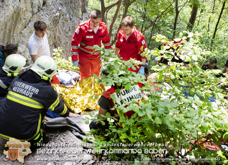 20240512 Feuerwehr unterstützt bei Kletterunfall in Neuhaus/Peilstein  Foto: © Brigitte Fischer, Fotostudio B&G