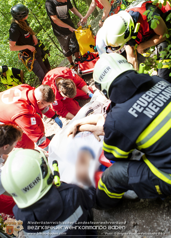 20240512 Feuerwehr unterstützt bei Kletterunfall in Neuhaus/Peilstein  Foto: © Brigitte Fischer, Fotostudio B&G