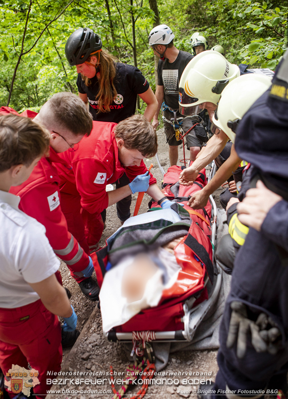 20240512 Feuerwehr unterstützt bei Kletterunfall in Neuhaus/Peilstein  Foto: © Brigitte Fischer, Fotostudio B&G