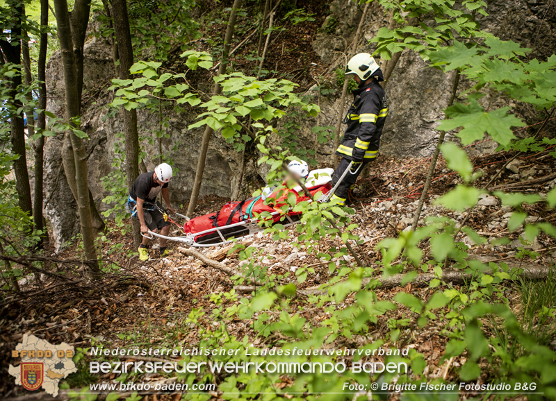 20240512 Feuerwehr unterstützt bei Kletterunfall in Neuhaus/Peilstein  Foto: © Brigitte Fischer, Fotostudio B&G