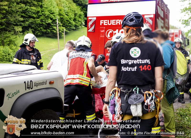 20240512 Feuerwehr unterstützt bei Kletterunfall in Neuhaus/Peilstein  Foto: © Brigitte Fischer, Fotostudio B&G