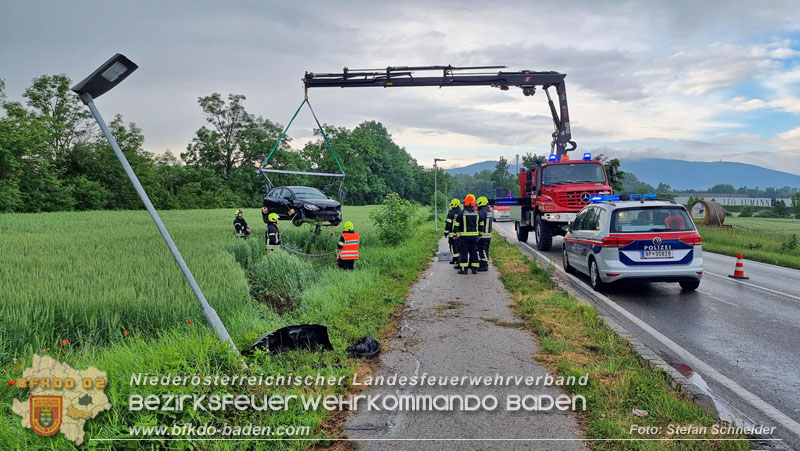 20240517_Fahrzeugbergung nach Verkehrsunfall auf der L4012  Foto: Stefan Schneider