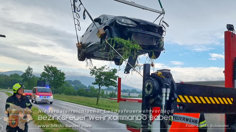 20240517_Fahrzeugbergung nach Verkehrsunfall auf der L4012  Foto: Stefan Schneider