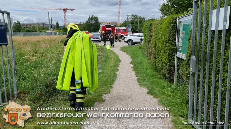 20240616 Vollbrand einer Gartenhütte in Kleingartensiedlung in Baden Foto: Stefan Schneider BFKDO BADEN 20240616 Vollbrand einer Gartenhütte in Kleingartensiedlung in Baden Foto: Stefan Schneider BFKDO BADEN