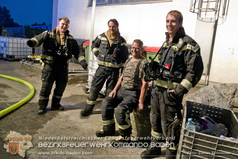 20240616_Brand in einem Abfallwirtschaftsbetrieb in Traiskirchen Ortsteil Wienersdorf Foto: Stefan Schneider BFKDO BADEN 20240616_Brand in einem Abfallwirtschaftsbetrieb in Traiskirchen Ortsteil Wienersdorf Foto: Stefan Schneider BFKDO BADEN