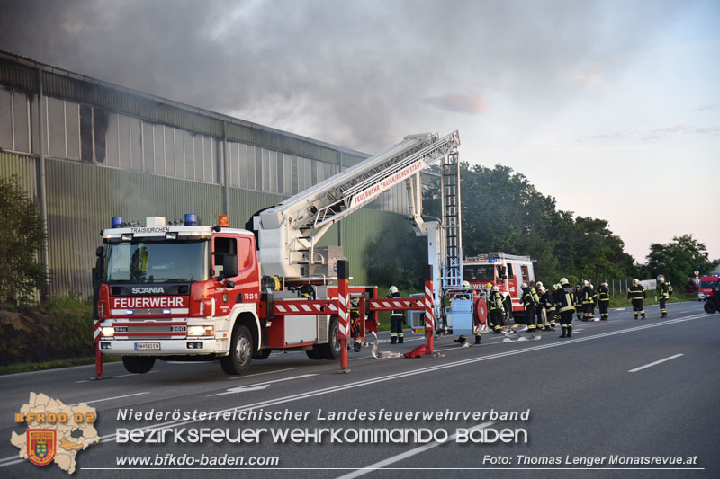 20240616_Brand in einem Abfallwirtschaftsbetrieb in Traiskirchen Ortsteil Wienersdorf Foto: Thomas Lenger Monatsrevue.at
