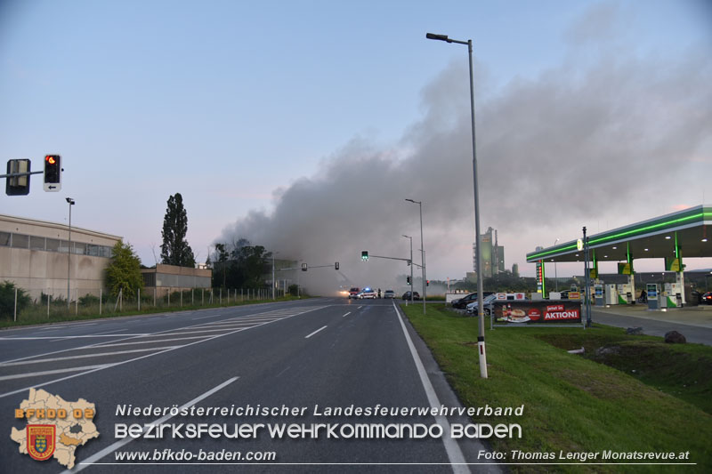 20240616_Brand in einem Abfallwirtschaftsbetrieb in Traiskirchen Ortsteil Wienersdorf Foto: Thomas Lenger Monatsrevue.at
