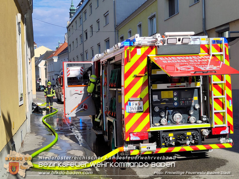 20240628 Brand in Mülllagerraum einer Wohnhausanlage in Baden Foto: Freiwillige Feuerwehr Baden-Stadt/Fritz Beichbuchner 20240628 Brand in Mülllagerraum einer Wohnhausanlage in Baden Foto: Freiwillige Feuerwehr Baden-Stadt/Fritz Beichbuchner
