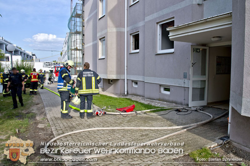 20240706_Küchenbrand in Mehrparteinwohnhaus in Bad Vöslau  Foto: Stefan Schneider BFKDO BADEN
