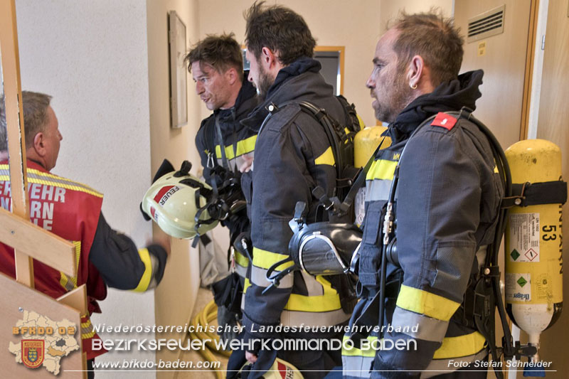 20240706_Küchenbrand in Mehrparteinwohnhaus in Bad Vöslau  Foto: Stefan Schneider BFKDO BADEN