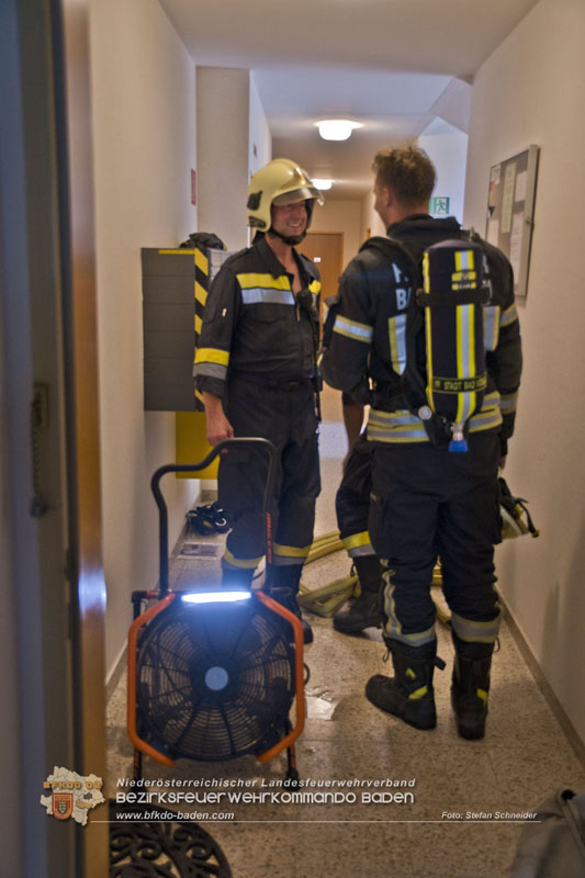 20240706_Küchenbrand in Mehrparteinwohnhaus in Bad Vöslau  Foto: Stefan Schneider BFKDO BADEN
