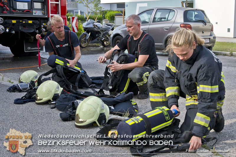 20240706_Küchenbrand in Mehrparteinwohnhaus in Bad Vöslau  Foto: Stefan Schneider BFKDO BADEN