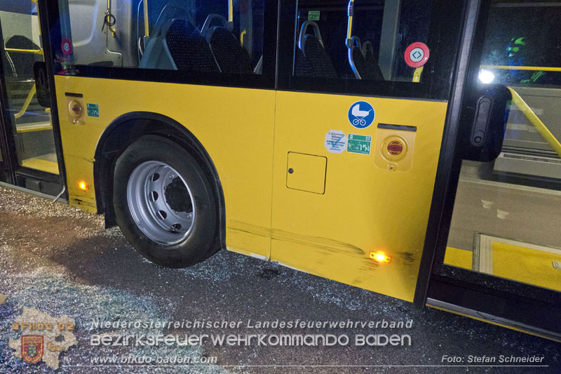 20240715_Verkehrsunfall auf der A2 - Bus gegen PKW Foto: Stefan Schneider BFKDO BADEN 20240715_Verkehrsunfall auf der A2 - Bus gegen PKW Foto: Stefan Schneider BFKDO BADEN