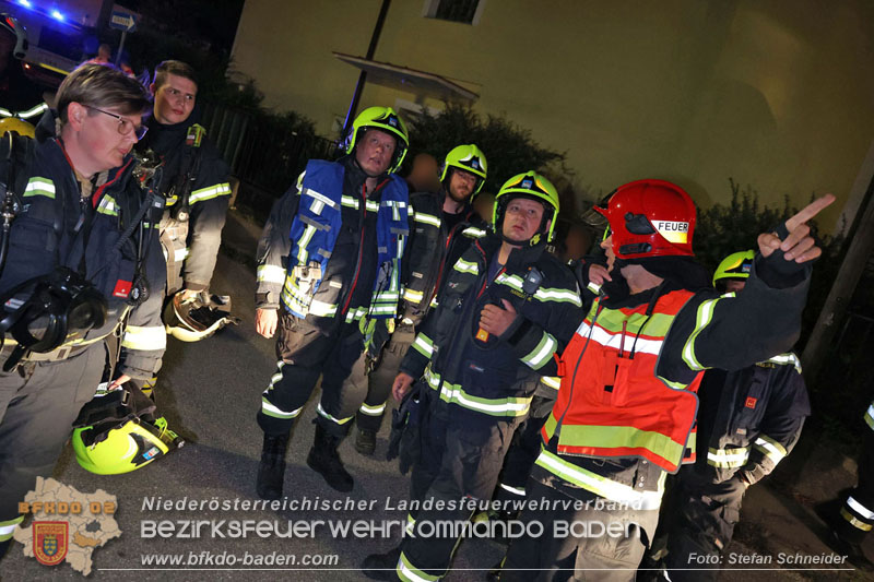 20240725_Nächtlicher Brand in einer Dachgeschoßwohnung in Traiskirchen   Foto: Stefan Schneider BFKDO BADEN