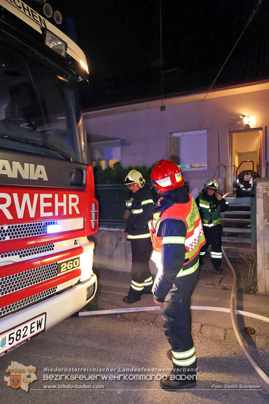 20240725_Nächtlicher Brand in einer Dachgeschoßwohnung in Traiskirchen   Foto: Stefan Schneider BFKDO BADEN