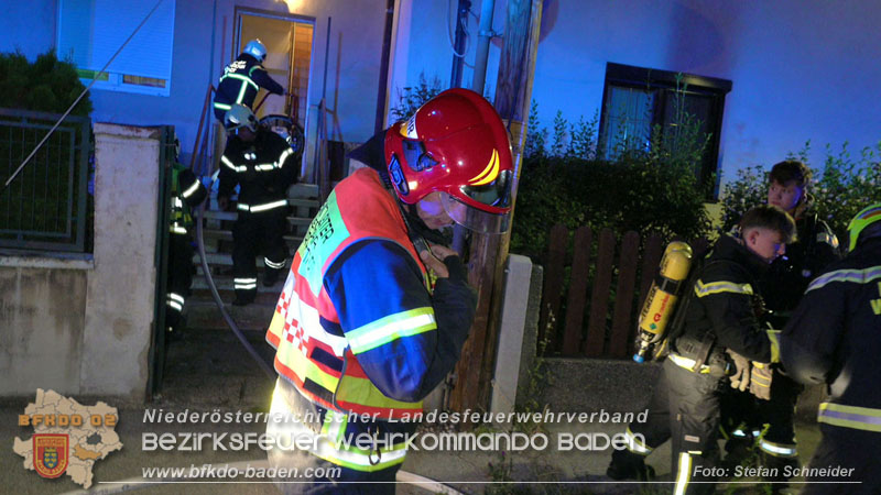 20240725_Nächtlicher Brand in einer Dachgeschoßwohnung in Traiskirchen   Foto: Stefan Schneider BFKDO BADEN