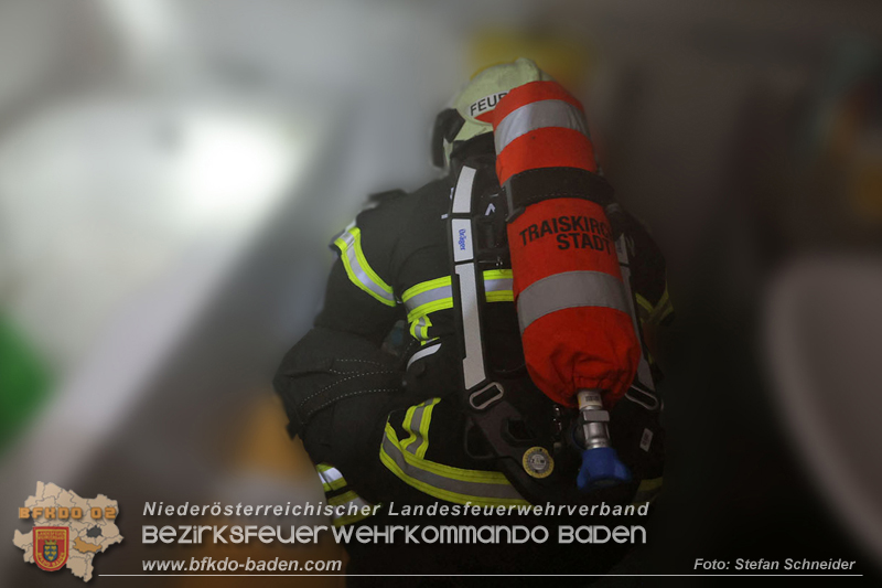 20240725_Nächtlicher Brand in einer Dachgeschoßwohnung in Traiskirchen   Foto: Stefan Schneider BFKDO BADEN