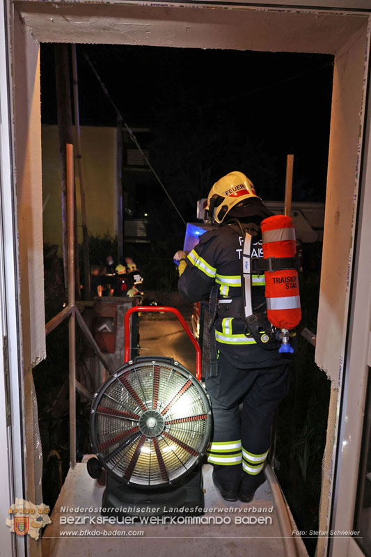 20240725_Nächtlicher Brand in einer Dachgeschoßwohnung in Traiskirchen   Foto: Stefan Schneider BFKDO BADEN