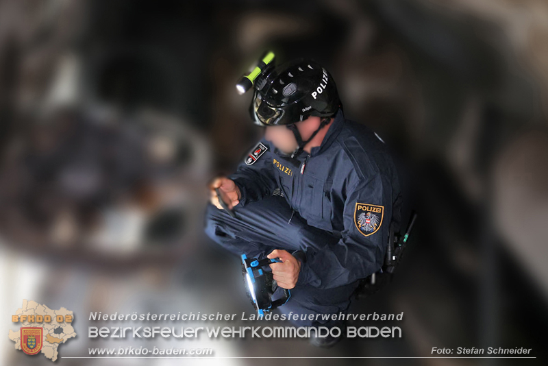 20240725_Nächtlicher Brand in einer Dachgeschoßwohnung in Traiskirchen   Foto: Stefan Schneider BFKDO BADEN