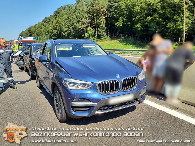 20240727_Auffahrunfall mit 4 Fahrzeugen auf der A21  Foto: Freiwillige Feuerwehr Alland
