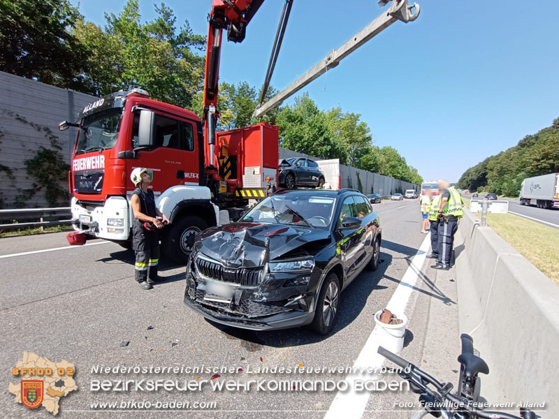 20240727_Auffahrunfall mit 4 Fahrzeugen auf der A21  Foto: Freiwillige Feuerwehr Alland