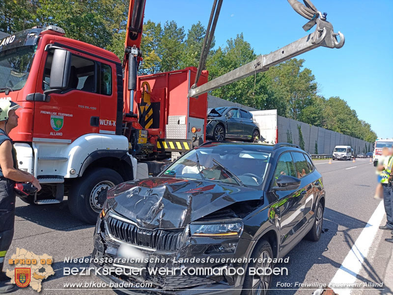 20240727_Auffahrunfall mit 4 Fahrzeugen auf der A21  Foto: Freiwillige Feuerwehr Alland