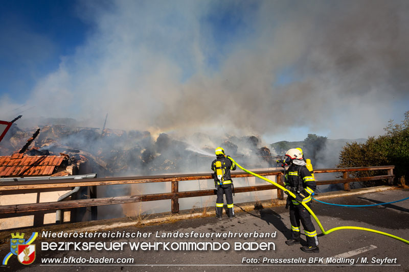 20240730_Unterstützung bei Großbrand in Sittendorf im Nachbarbezirk Mödling Foto: Pressestelle BFK Mödling / M. Seyfert 20240730_Unterstützung bei Großbrand in Sittendorf im Nachbarbezirk Mödling Foto: Pressestelle BFK Mödling / M. Seyfert