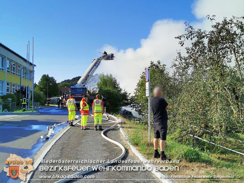 20240730_Unterstützung bei Großbrand in Sittendorf im Nachbarbezirk Mödling Foto: Freiwillige Feuerwehr Siegenfeld 20240730_Unterstützung bei Großbrand in Sittendorf im Nachbarbezirk Mödling Foto: Freiwillige Feuerwehr Siegenfeld