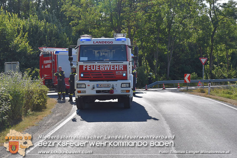 20240730_Ladekran geriet in Hochspannungs-Oberleitung bei Pottendorf Foto: Thomas Lenger Monatsrevue.at 20240730_Ladekran geriet in Hochspannungs-Oberleitung bei Pottendorf Foto: Thomas Lenger Monatsrevue.at