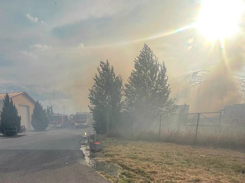 20240802_Großbrand in Leithaprodersdorf/Bgld - auch Nö Feuerwehren im Löscheinsatz Foto: LFR Anton Kerschbaumer BFKDO BADEN