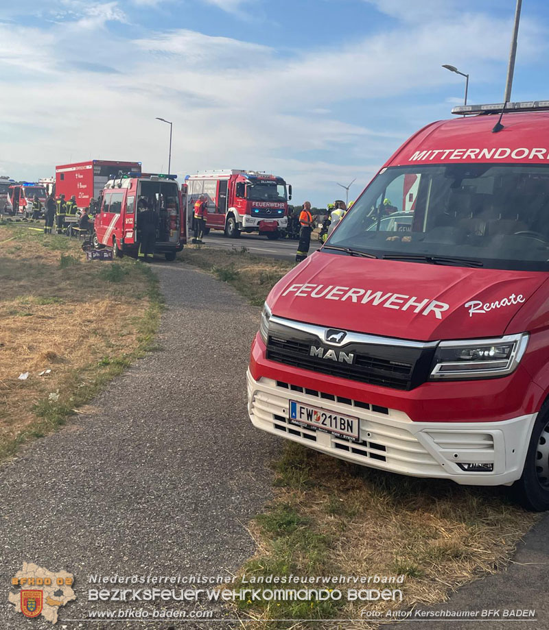 20240802_Großbrand in Leithaprodersdorf/Bgld - auch Nö Feuerwehren im Löscheinsatz Foto: LFR Anton Kerschbaumer BFKDO BADEN