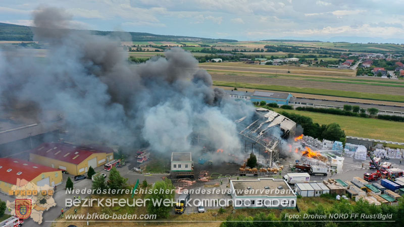 20240802_Großbrand in Leithaprodersdorf/Bgld - auch Nö Feuerwehren im Löscheinsatz   Foto: Drohne NORD FF Rust/Bgld