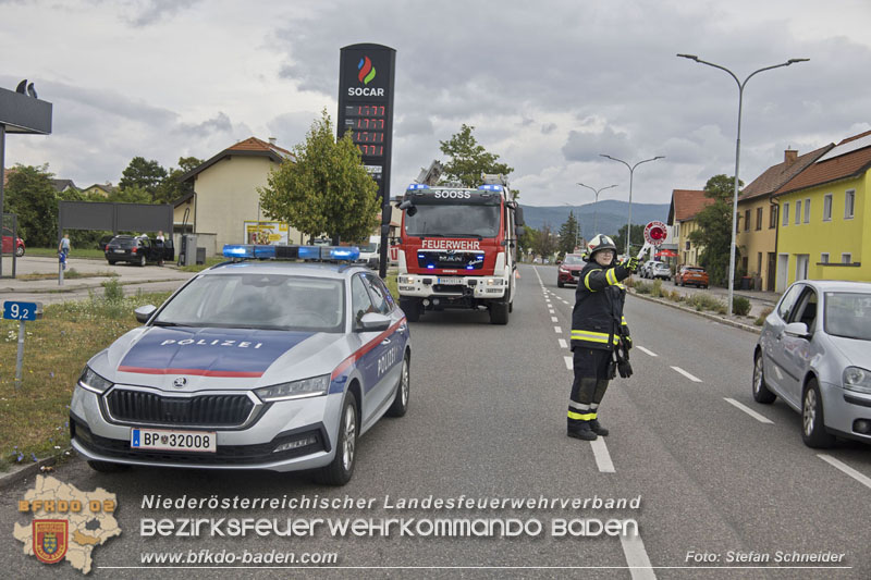 20240805_Personenrettung nach Verkehrsunfall in Sooß Foto: Stefan Schneider BFKDO BADEN 20240805_Personenrettung nach Verkehrsunfall in Sooß Foto: Stefan Schneider BFKDO BADEN
