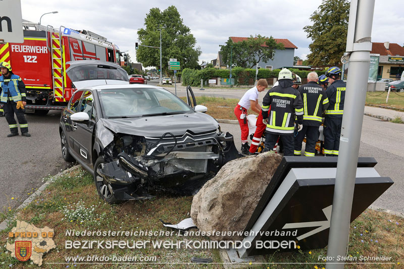 20240805_Personenrettung nach Verkehrsunfall in Sooß Foto: Stefan Schneider BFKDO BADEN 20240805_Personenrettung nach Verkehrsunfall in Sooß Foto: Stefan Schneider BFKDO BADEN
