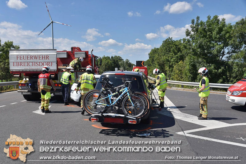 20240811_Verkehrsunfall auf der LB210 Höhe A3 Ebreichsdorf/Oberwaltersdorf  Foto: Thomas Lenger Monatsrevue.at
