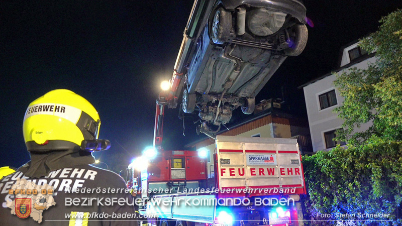 20240821_Verkehrsunfall Fahrzeugüberschlag im Ortsgebiet St.Veit a.d.Triesting   Foto: Stefan Schneider BFKDO BADEN