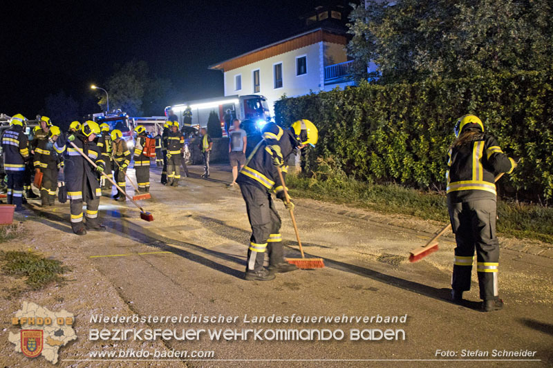 20240821_Verkehrsunfall Fahrzeugüberschlag im Ortsgebiet St.Veit a.d.Triesting Foto: Stefan Schneider BFKDO BADEN