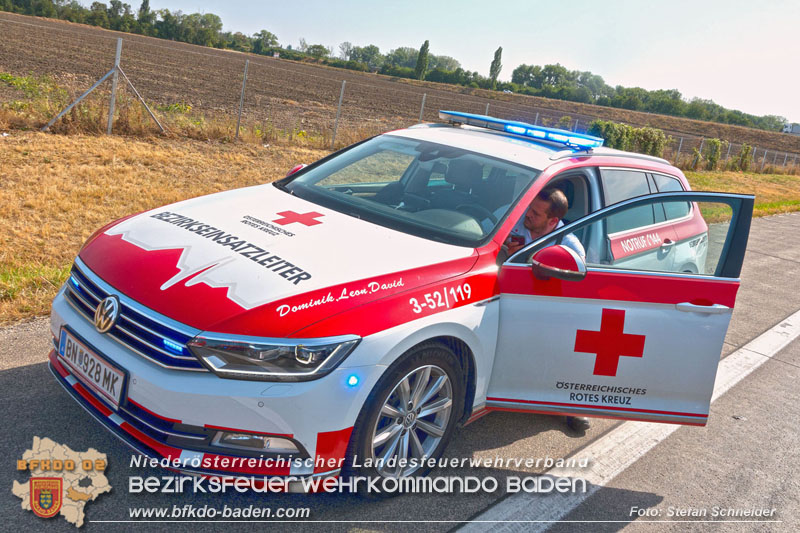 20240823_LKW-Brand auf der A2 im Gemeindegebiet Traiskirchen Foto: Stefan Schneider BFKDO BADEN