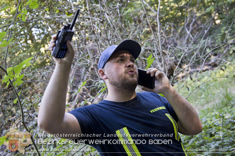 20240907_Spotty nach über 50 Stunden durch Feuerwehr aus Felshöhle in Baden gerettet Foto: Stefan Schneider BFKDO BADEN